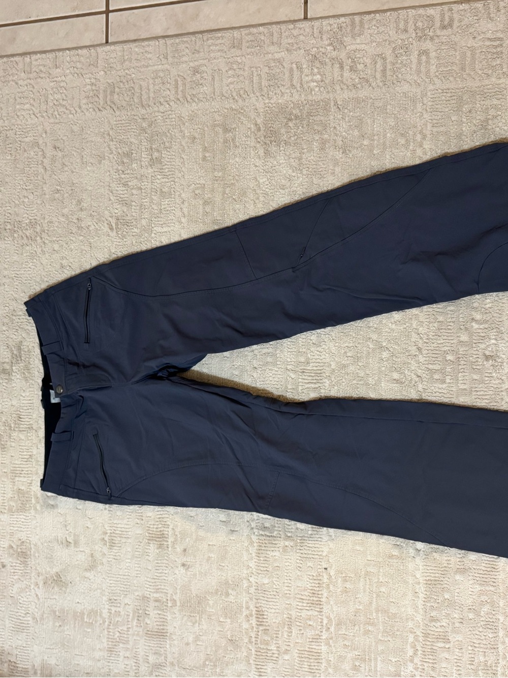 Athleta Men's Cargo Pants in Navy Blue